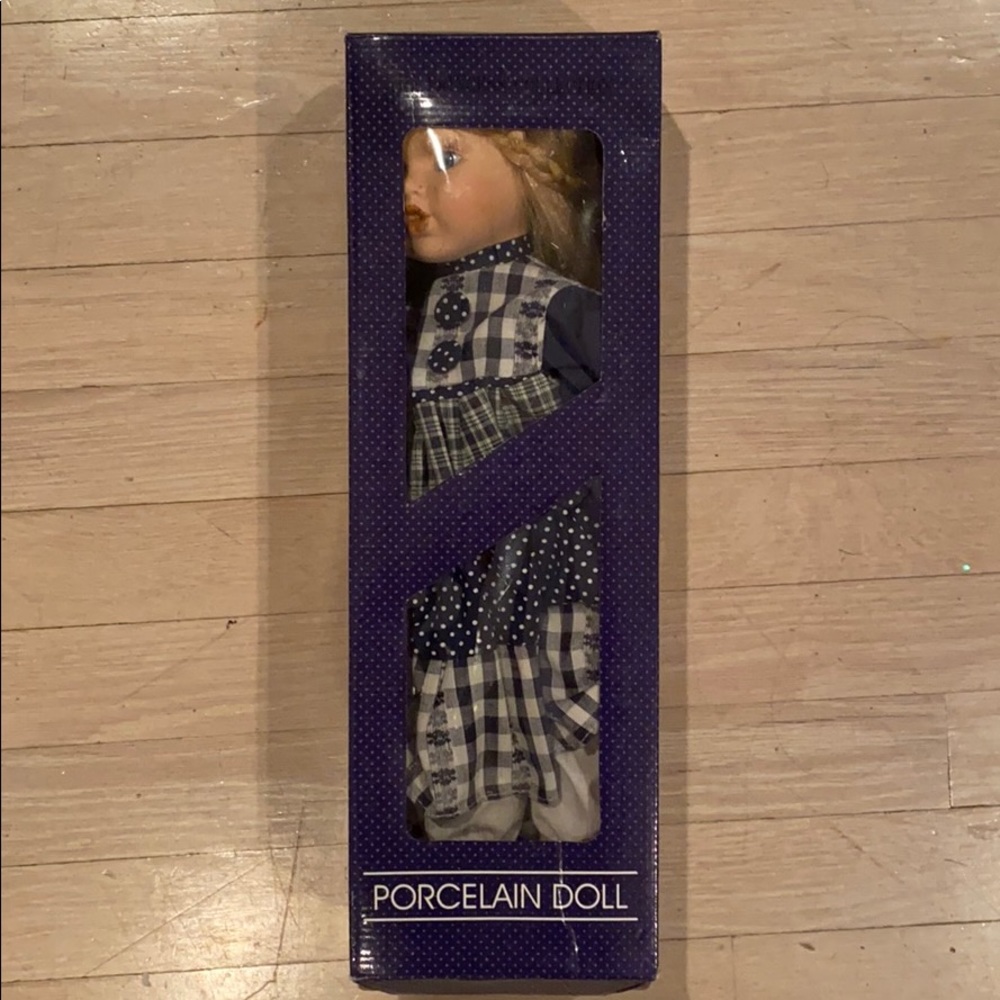 Porcelain Doll - Picture 8 of 8